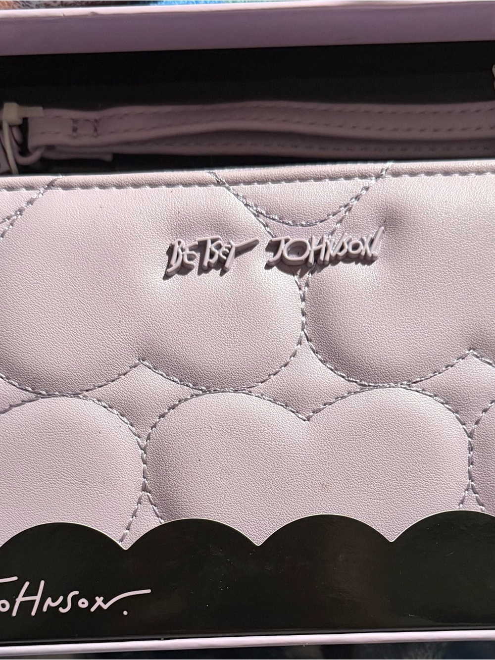 NWT Betsy Johnson Quilted Hearts Boxed Zip-Around Wallet Wristlet Lilac/Lavender